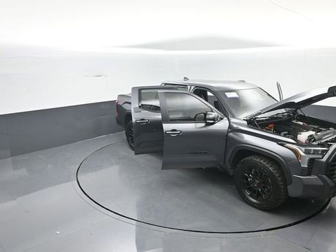 Used 2025 Toyota Tundra Limited w/ TRD Off-Road Package image 40
