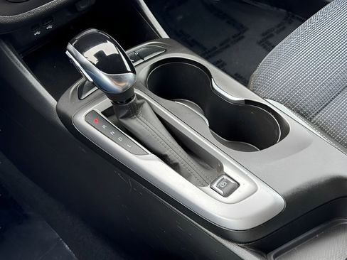 Used 2024 Buick Envista Preferred w/ Convenience I Package FWD image 26
