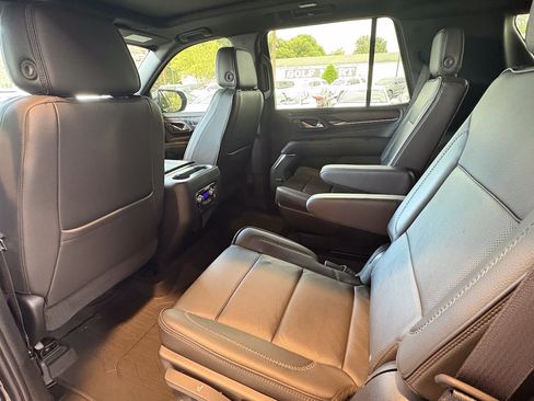 Used 2021 GMC Yukon Denali w/ Denali Premium Package RWD image 25