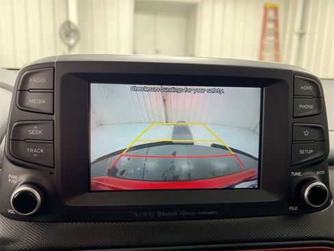 Used 2020 Hyundai Kona Limited image 15