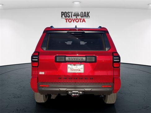 New 2025 Toyota 4Runner SR5 image 6