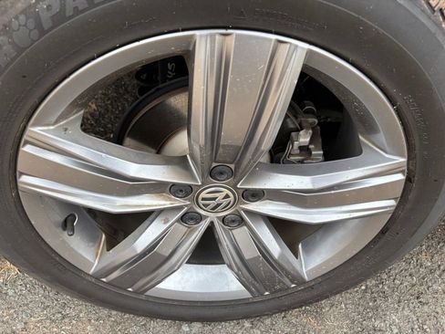 Used 2020 Volkswagen Tiguan SEL image 27