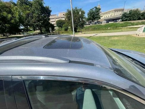 Used 2017 Honda Pilot Elite image 4