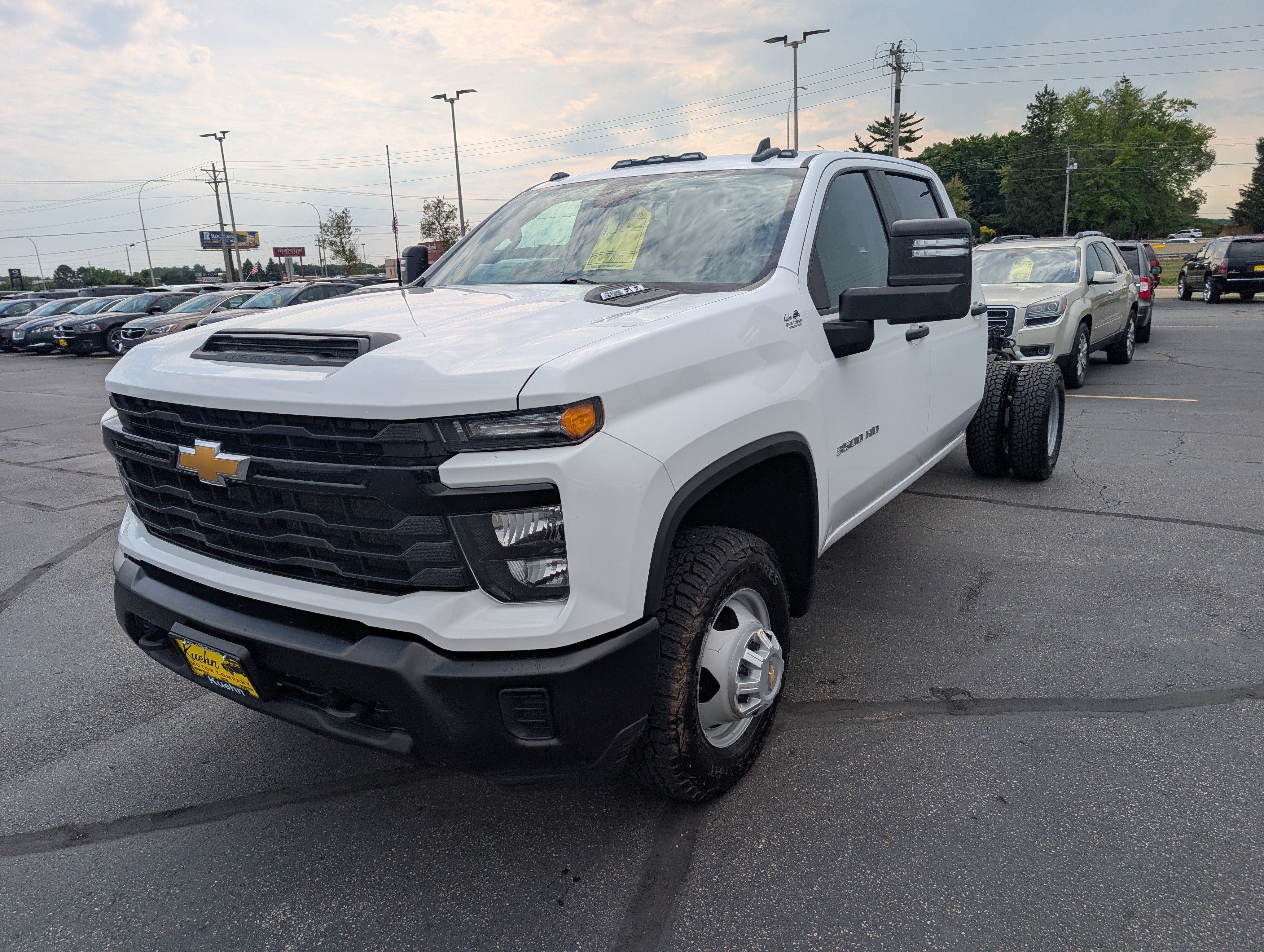 Used 2024 Chevrolet Silverado 3500 W/T w/ WT Convenience Package AWD/4WD image 4