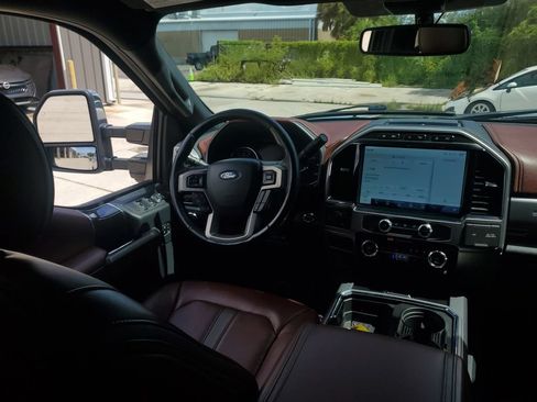 Used 2022 Ford F350 Platinum AWD/4WD image 25