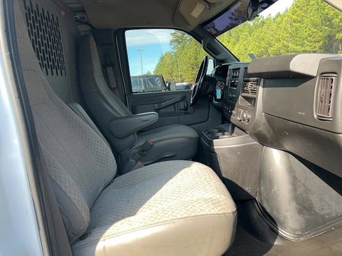 Used 2021 Chevrolet Express 2500 w/ Driver Convenience Package image 22