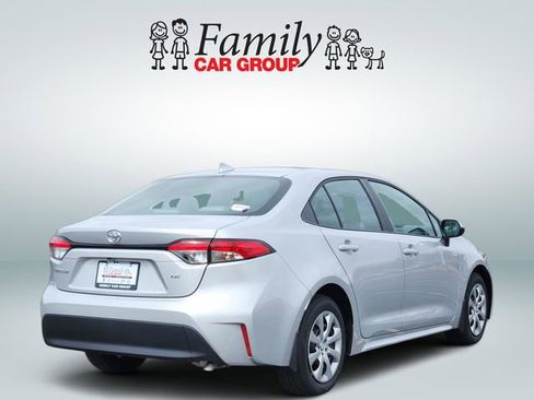 Used 2026 Toyota Corolla LE image 4