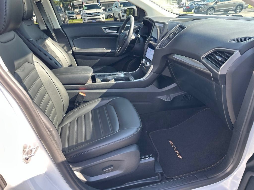 Used 2024 Ford Edge SEL w/ Convenience Package AWD/4WD image 8