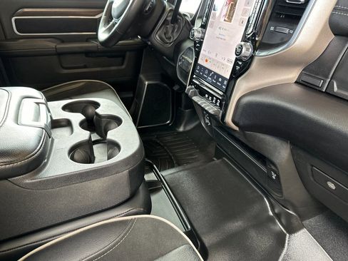 Used 2024 RAM 2500 Laramie w/ Safety Group AWD/4WD image 16