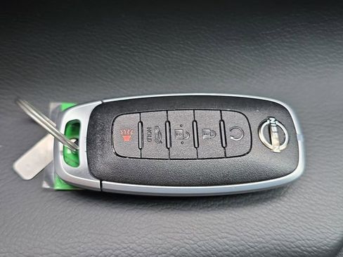 New 2026 Nissan Sentra SV w/ Floor Mat Package FWD image 32