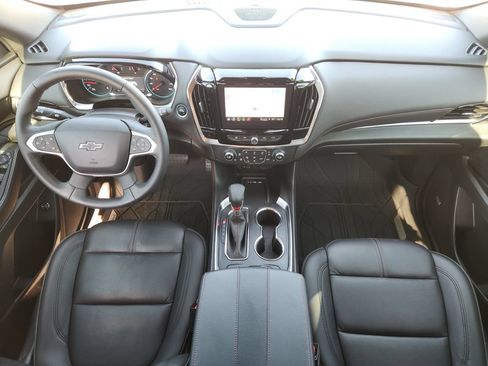 Used 2023 Chevrolet Traverse RS w/ LPO, Floor Liner Package FWD image 22