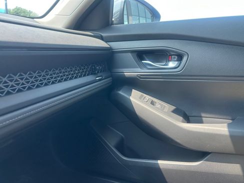 Certified 2023 Honda Accord LX image 24