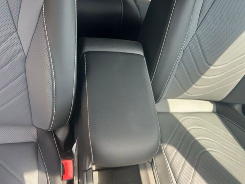 New 2026 Volkswagen Tiguan SE R-Line FWD image 38