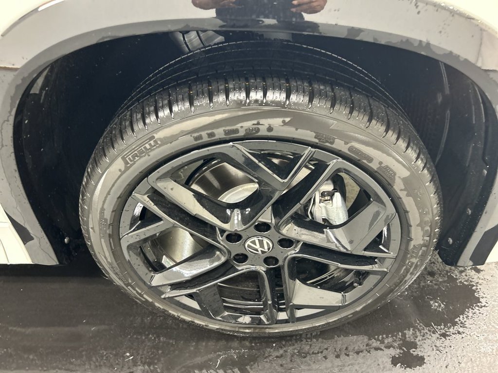 New 2026 Volkswagen Tiguan SE R-Line AWD/4WD image 7