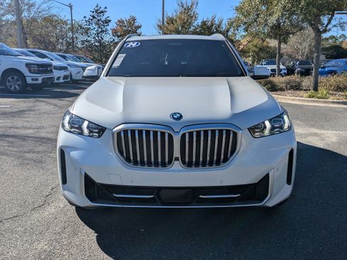 Used 2024 BMW X5 xDrive50e w/ Executive Package image 11