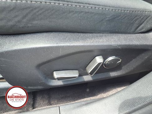 Used 2020 Ford Fusion SE FWD image 24