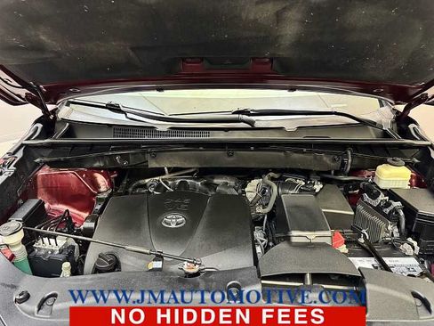 Used 2018 Toyota Highlander XLE AWD/4WD image 10
