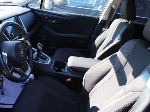 Used 2020 Subaru Outback Premium image 8