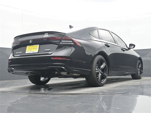 Certified 2025 Honda Accord Sport image 30
