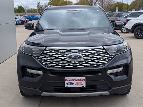 Used 2020 Ford Explorer Platinum w/ Premium Technology Package AWD/4WD image 8