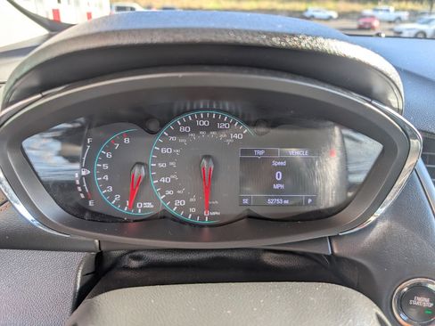 Used 2020 Chevrolet Trax LT w/ LT Convenience Package image 16