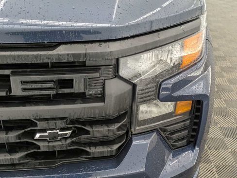 Used 2022 Chevrolet Silverado 1500 Custom image 10