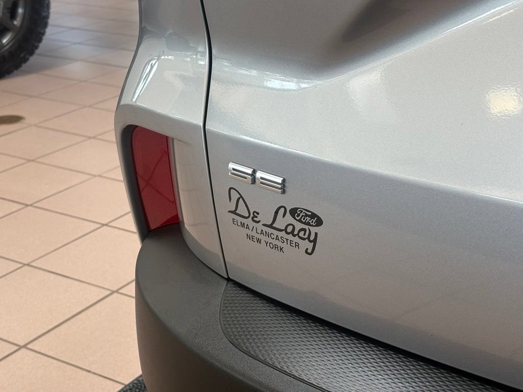 Used 2022 Ford Escape SE AWD/4WD image 7