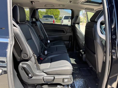 Used 2024 Honda Odyssey Elite image 23