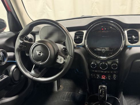 Used 2024 MINI Cooper S FWD image 3