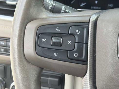 Used 2024 GMC Yukon Denali w/ Denali Reserve Package image 13