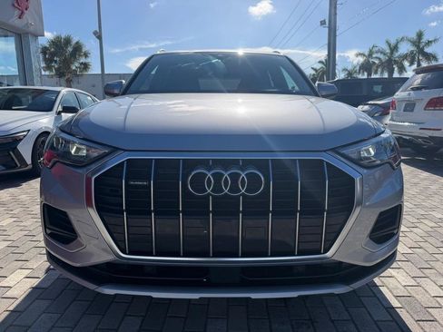 Used 2019 Audi Q3 2.0T Premium w/ Convenience Package AWD/4WD image 2