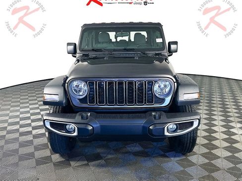 New 2026 Jeep Gladiator Sport image 2