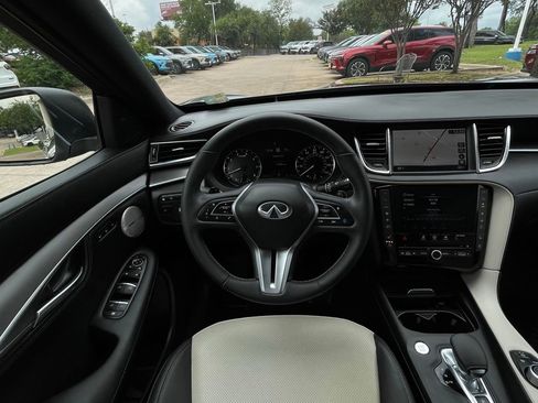 Used 2023 INFINITI QX55 Essential AWD/4WD image 12