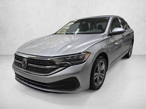 Used 2024 Volkswagen Jetta SE FWD image 1