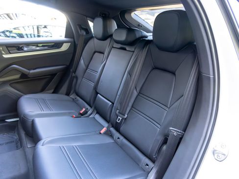 New 2026 Porsche Cayenne Coupe image 47