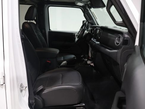 Used 2021 Jeep Wrangler Unlimited Sahara w/ Cold Weather Group image 24