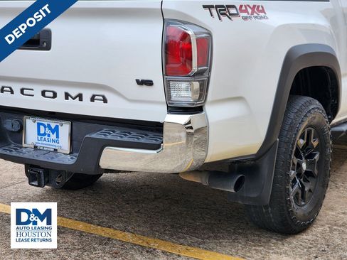 Used 2023 Toyota Tacoma TRD Off-Road image 14