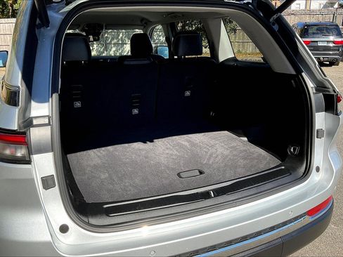 Certified 2023 Jeep Grand Cherokee Limited image 29