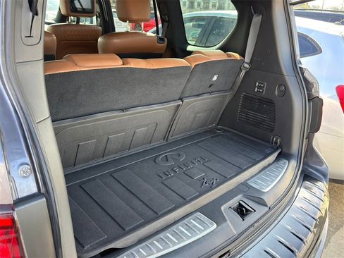 Used 2023 INFINITI QX80 Sensory w/ All-Season Package image 38