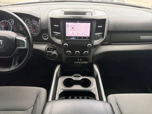 Used 2022 RAM 1500 Big Horn AWD/4WD image 16