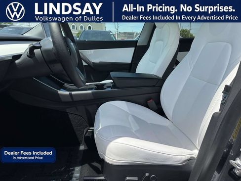 Used 2021 Tesla Model Y Long Range AWD/4WD image 11