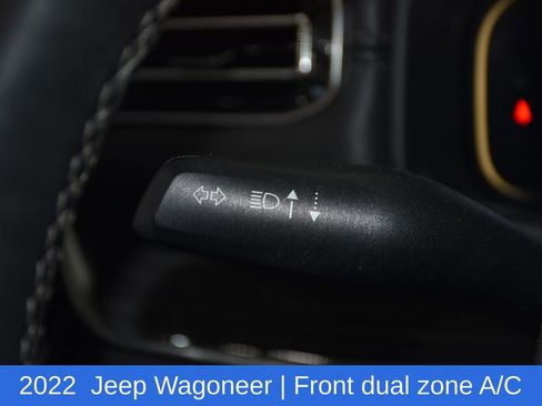 Used 2022 Jeep Wagoneer Series III w/ Premium Group I AWD/4WD image 10