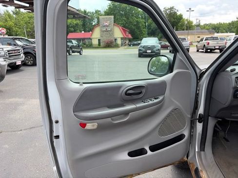 Used 2003 Ford F150 4x4 Regular Cab image 9