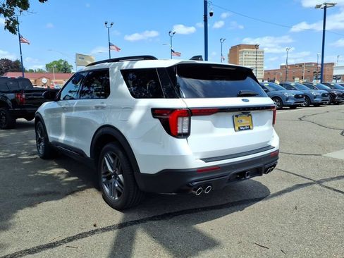 Used 2026 Ford Explorer ST w/ Sun And Sound Package AWD/4WD image 9