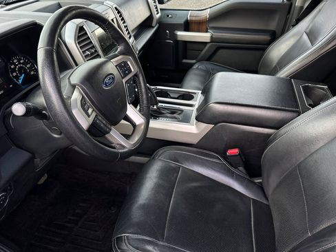 Used 2016 Ford F150 Lariat w/ Equipment Group 502A Luxury image 10