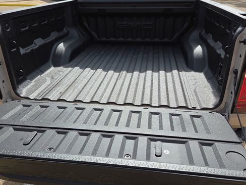 New 2026 GMC Canyon Elevation w/ Convenience Package image 7