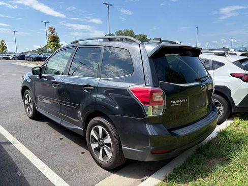 Used 2017 Subaru Forester 2.5i Limited w/ Popular Package #1 AWD/4WD image 4