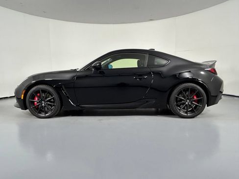 Used 2025 Toyota GR86 Premium w/ Performance Package RWD image 4