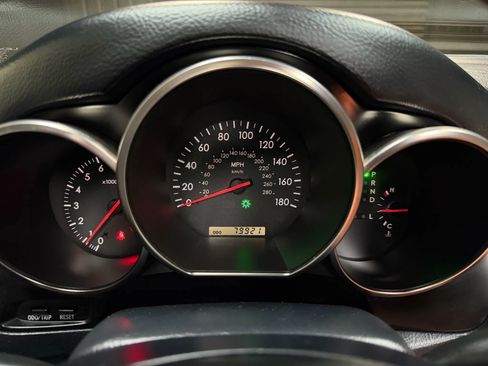 Used 2005 Lexus SC 430 Convertible image 35