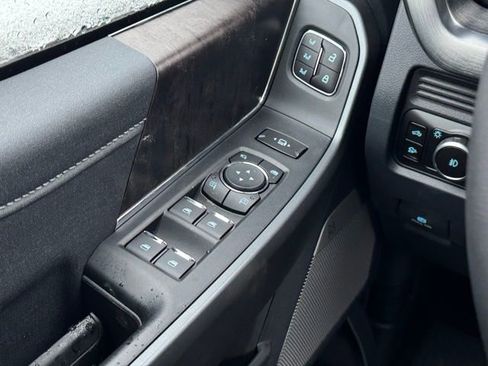 New 2026 Ford F350 Lariat w/ Black Appearance Package image 27